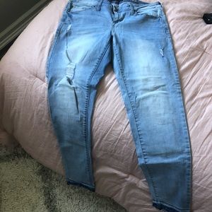 Aeropostale light blue jeans